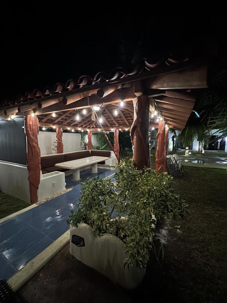 Turtle Beach Villas Zihuatanejo Exterior photo